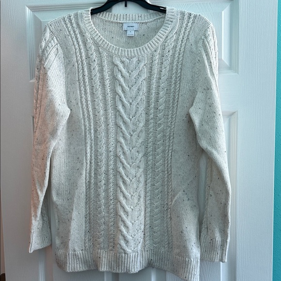Old Navy Women's Ivory Cable Knit Sweater - Picture 1 of 3
